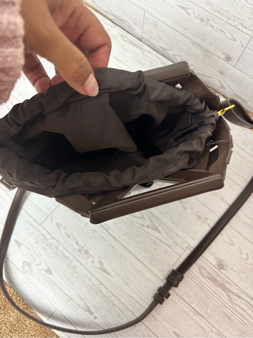 Verano Hill Brown Woven Handbag